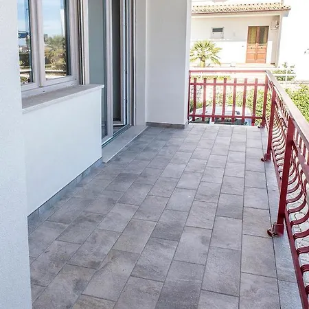 M339 - Marcelli, Ampio Trilocale Con Terrazzo Vista Mare Marcelli