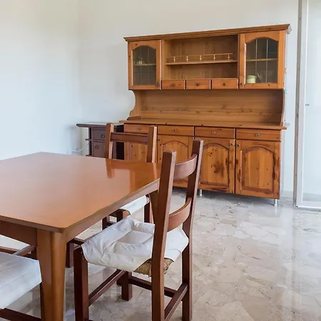 M339 - Marcelli, Ampio Trilocale Con Terrazzo Vista Mare